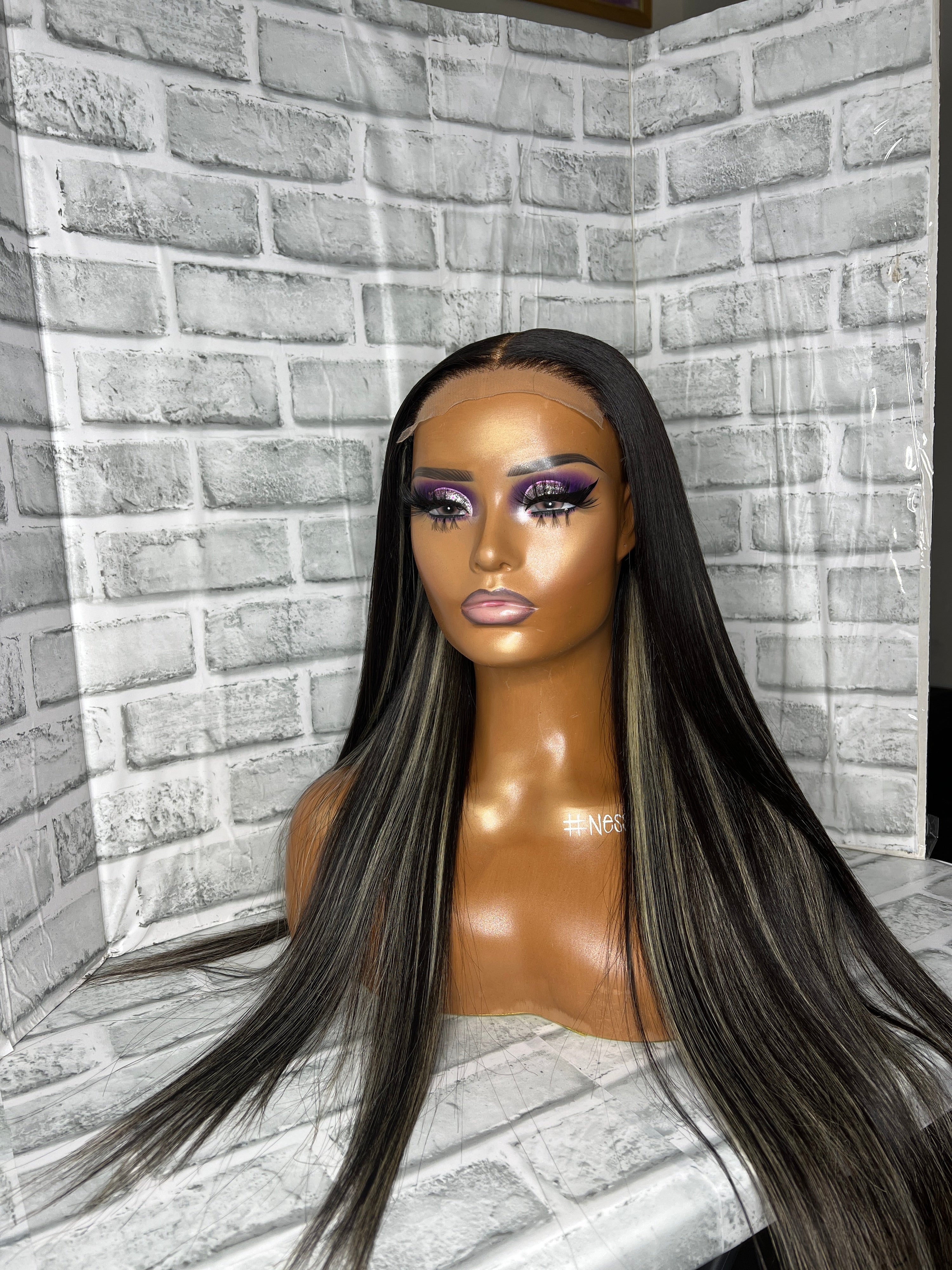 Ashley- Preorder